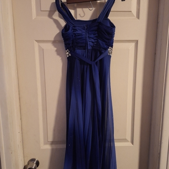 Speechless formal dress size 7 - Picture 4 of 9